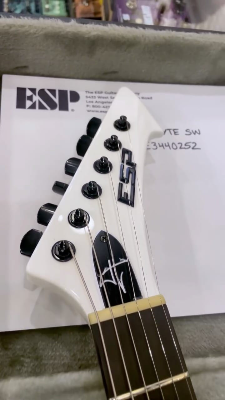 Post 8 by Firehouse Guitars 🔥 on Instagram (video)