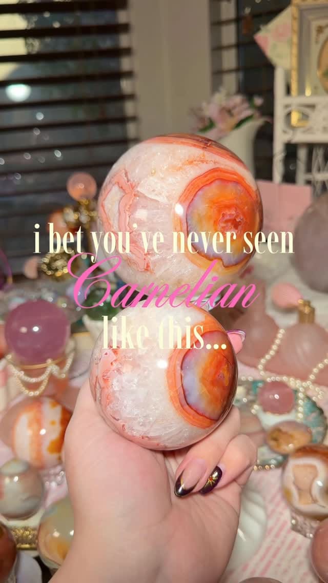 Post 7 by 𝜗𝜚 Mantra Minerals 𝜗𝜚 on Instagram (video)