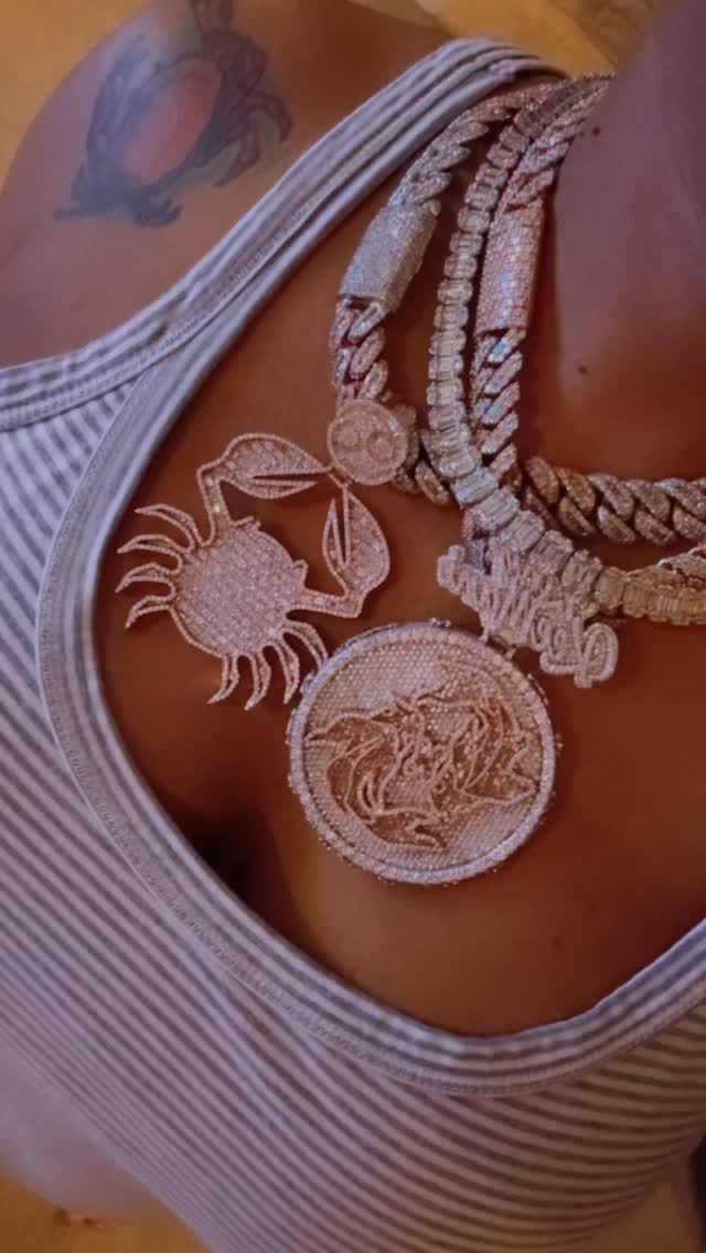 Post 2 by Emitthejeweler on Instagram (video)