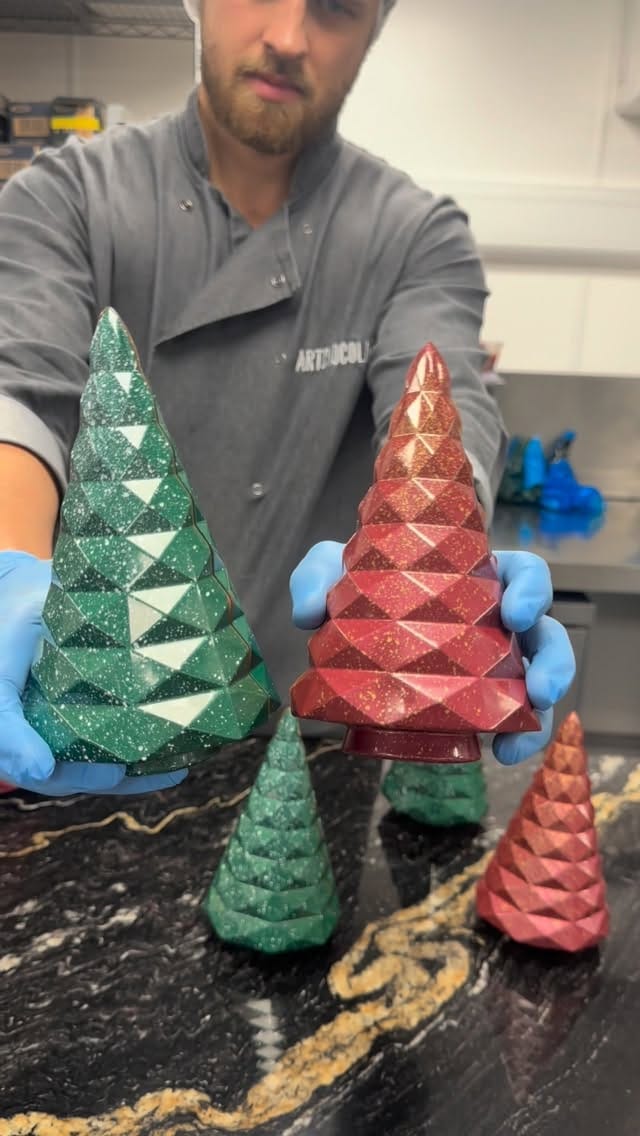 Post 8 by ArtChocolat on Instagram (video)