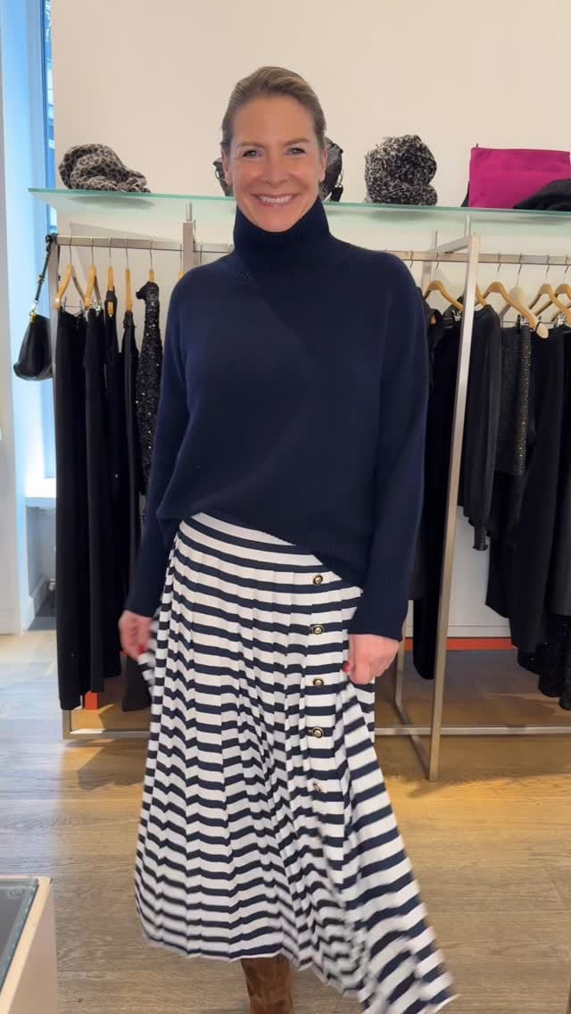 Post 5 by Zusann Mode on Instagram (video)