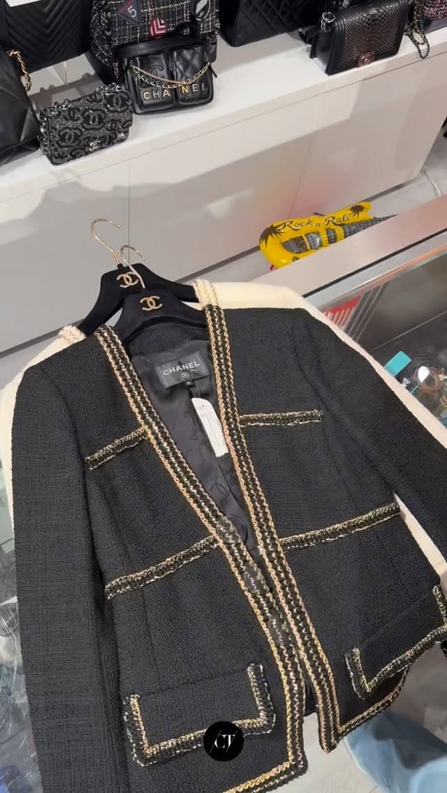 Post 7 by Authentic Luxury Resale on Instagram (video)