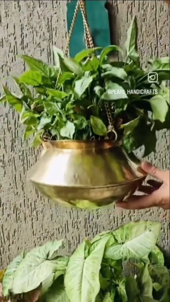 Post 10 by Pearl Handicrafts - Pichwai Paintings | Indian Home Decor 🧿 on Instagram (video)