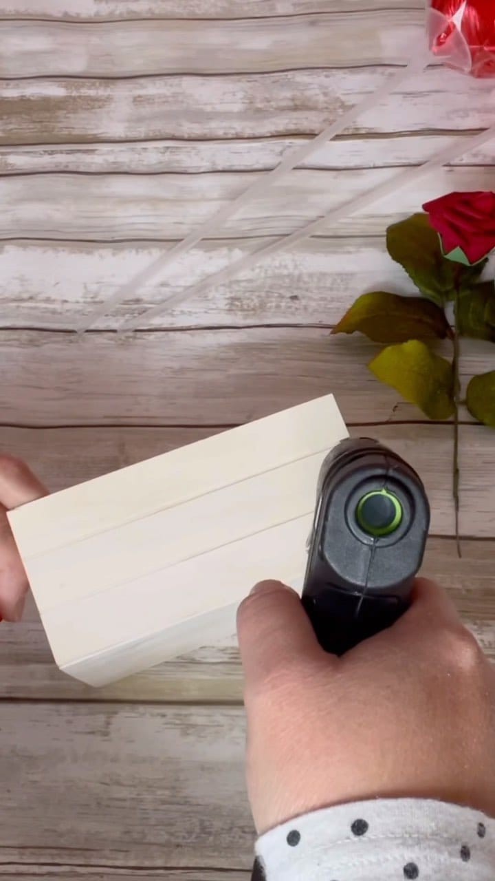 Post 10 by 𝐅𝐨𝐫𝐞𝐯𝐞𝐫 𝐖𝐚𝐲𝐮𝐮 - Regalos Personalizados on Instagram (video)