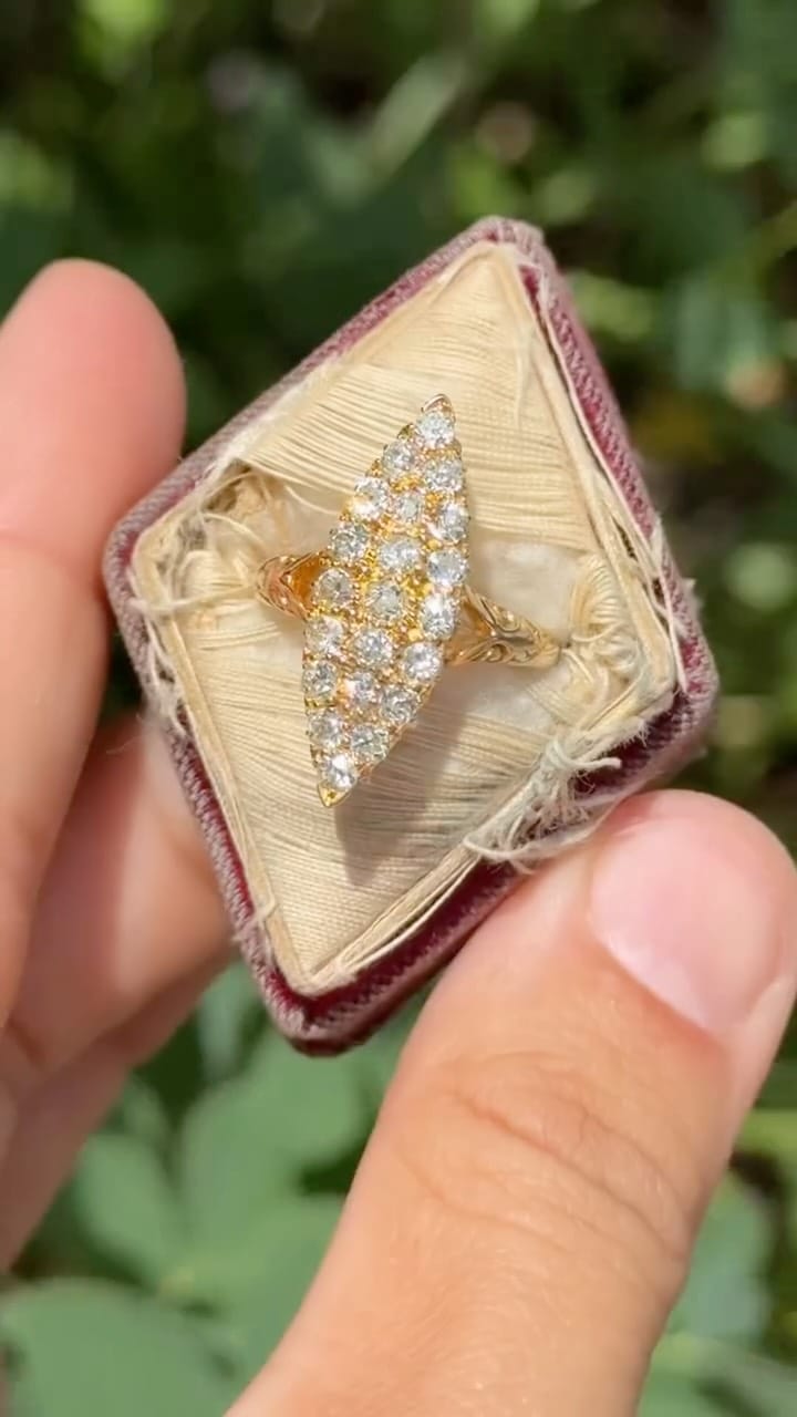 Post 4 by Market Square Jewelers on Instagram (video)