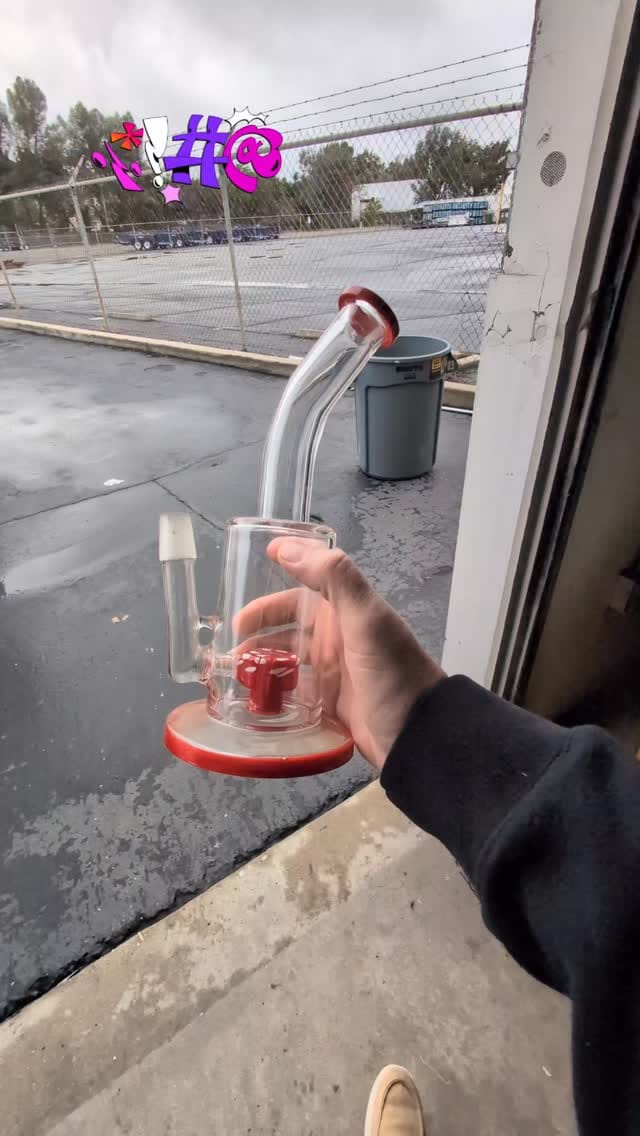 Post 4 by PuffsPendyMelts on Instagram (video)