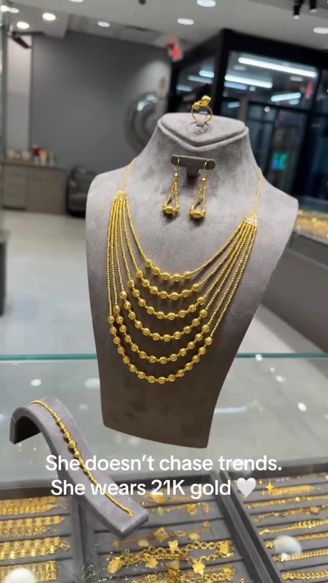 Post 8 by 𝐌𝐢𝐝𝐝𝐥𝐞 𝐄𝐚𝐬𝐭 𝐉𝐞𝐰𝐞𝐥𝐫𝐲 on Instagram (video)