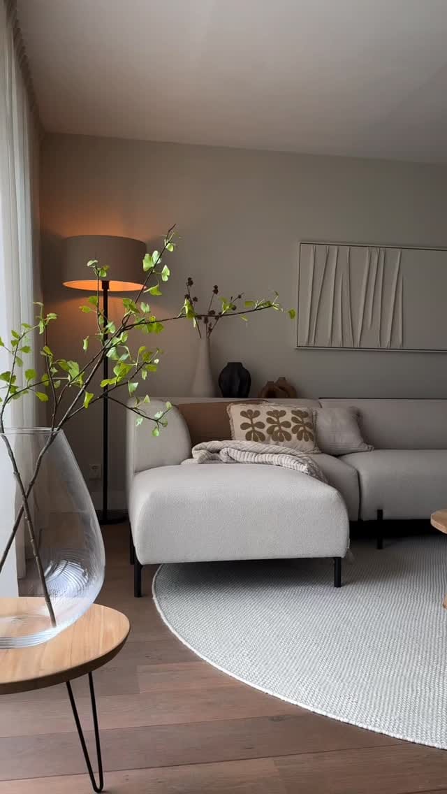 Post 1 by DECOR AND MORE on Instagram (video)