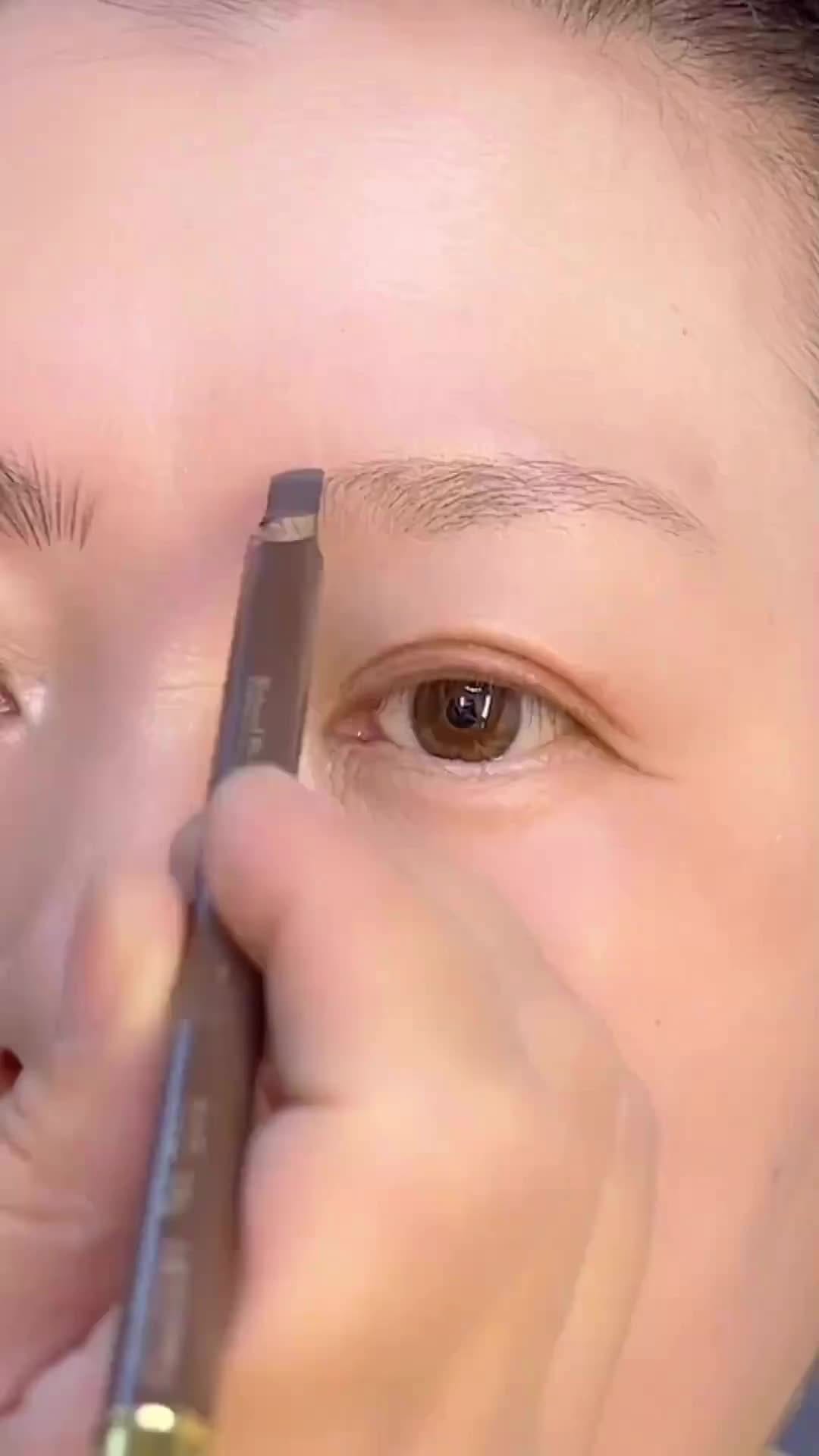 Post 5 by Beauty Corner on Instagram (video)