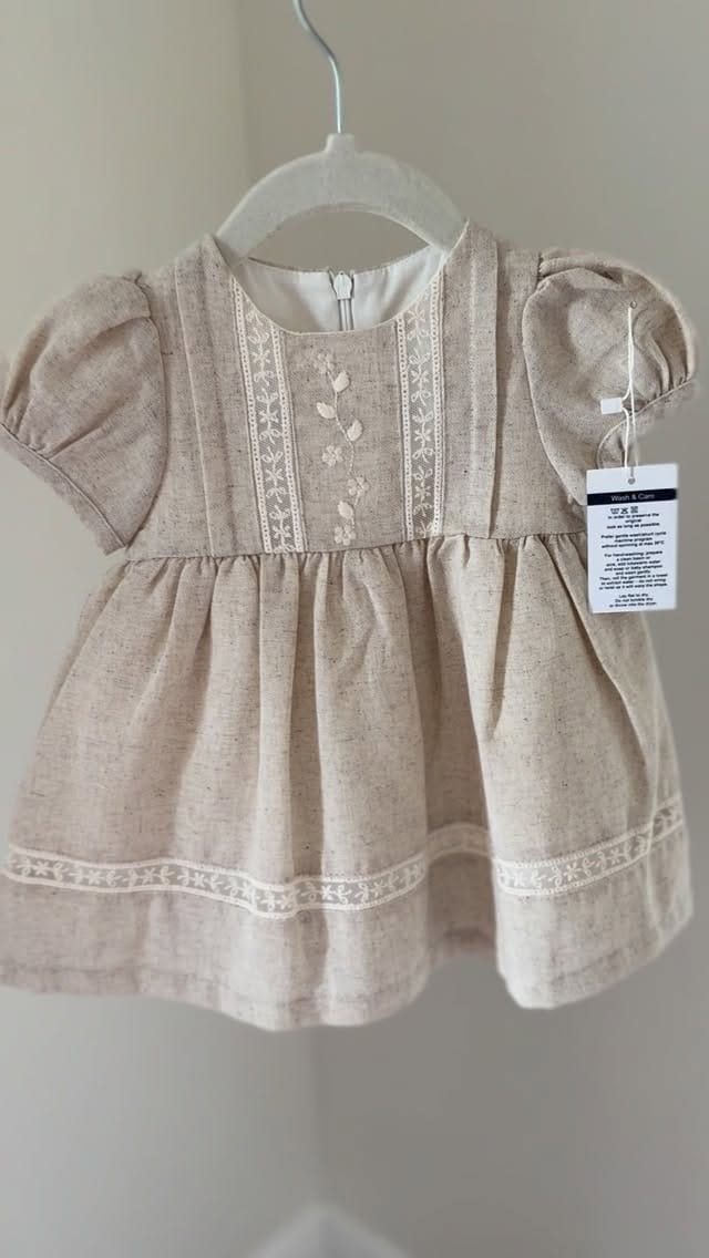 Post 8 by Valevi baby boutique on Instagram (video)