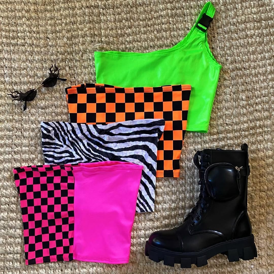 Post 4 by ✖️EatSleepRave✖️ on Instagram (image)