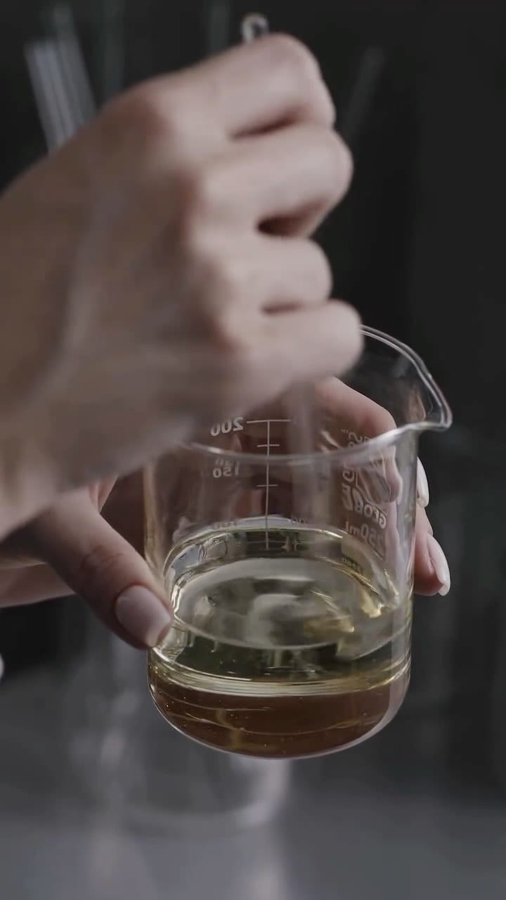 Post 9 by LAWA | handcrafted candles on Instagram (video)