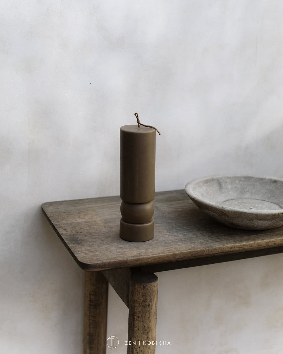 Post 6 by LAWA | handcrafted candles on Instagram (image)