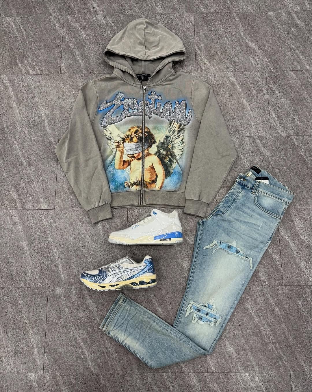 Post 6 by Resell-Iconz LLC on Instagram (image)