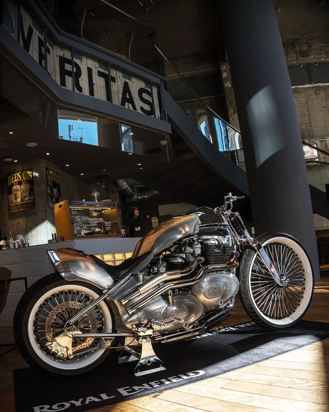 Post 1 by Deus Ex Machina Japan デウス ジャパン on Instagram (carousel)