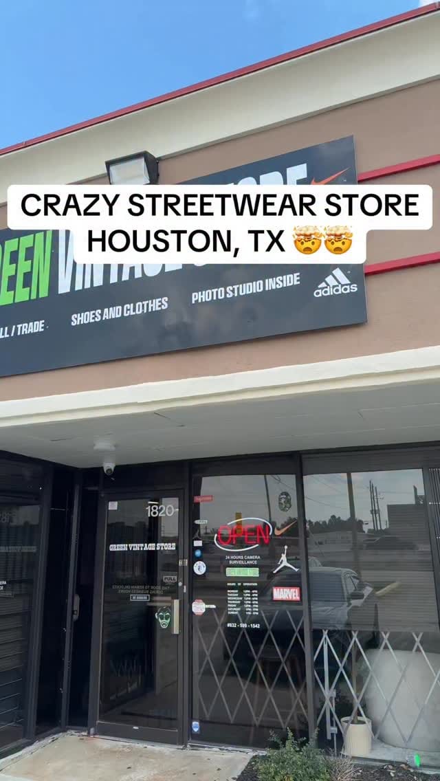 Post 8 by Green Vintage Store on Instagram (video)