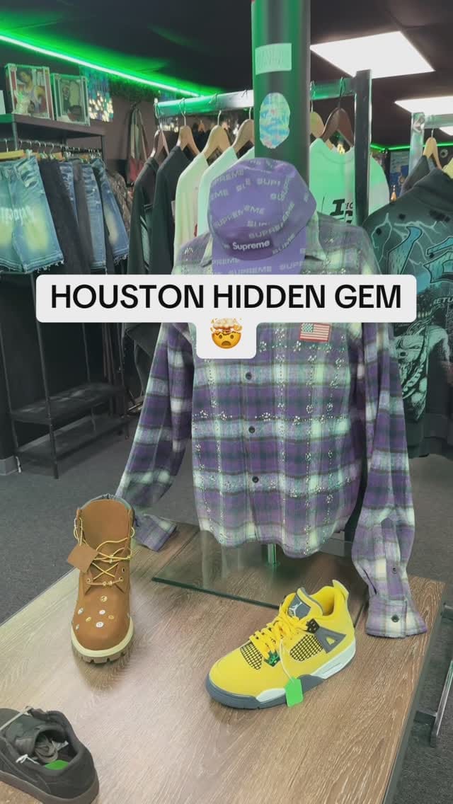 Post 9 by Green Vintage Store on Instagram (video)