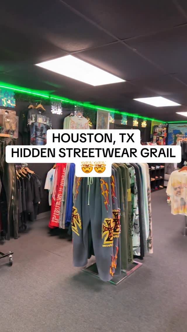 Post 7 by Green Vintage Store on Instagram (video)