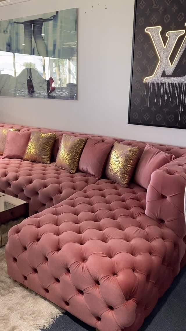Post 9 by Maurice Hill on Instagram (video)