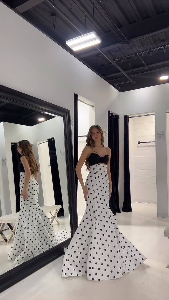 Post 2 by All The Rage on Instagram (video)