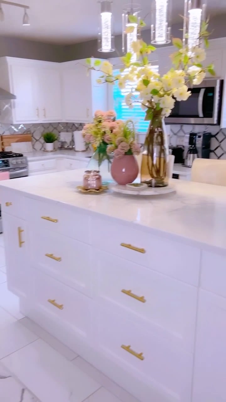 Post 9 by Designsbyashmara✨ on Instagram (video)