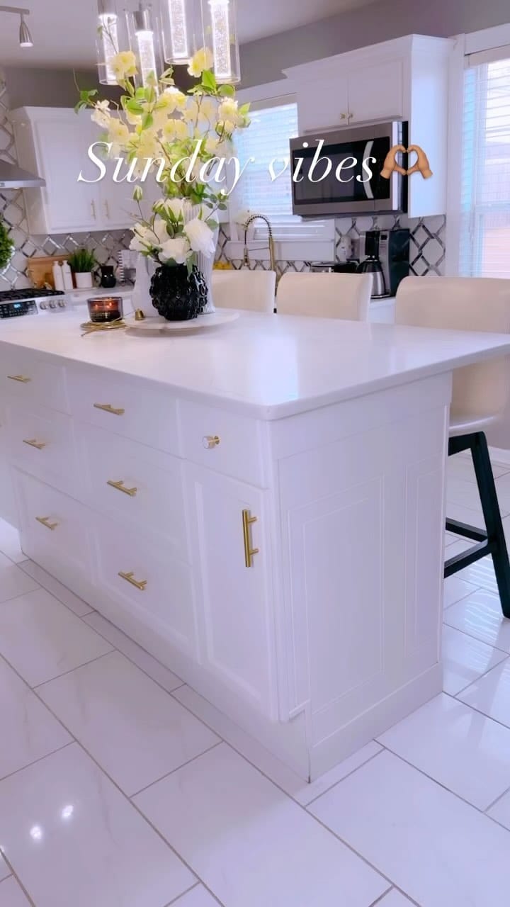 Post 8 by Designsbyashmara✨ on Instagram (video)