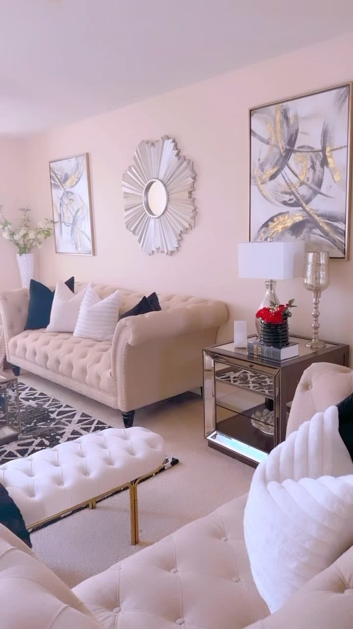 Post 4 by Designsbyashmara✨ on Instagram (video)