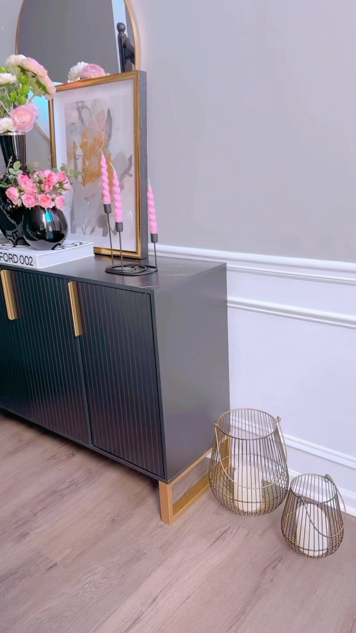 Post 5 by Designsbyashmara✨ on Instagram (video)