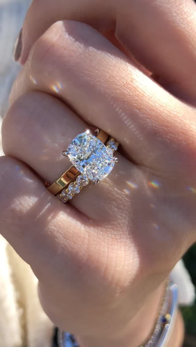 Post 5 by Ascot Diamonds Atlanta on Instagram (video)