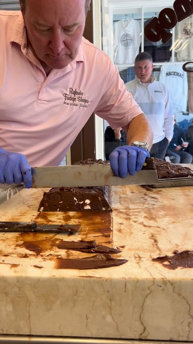 Post 1 by Mackinac Island 💕 Ryba’s Fudge Shops on Instagram (video)