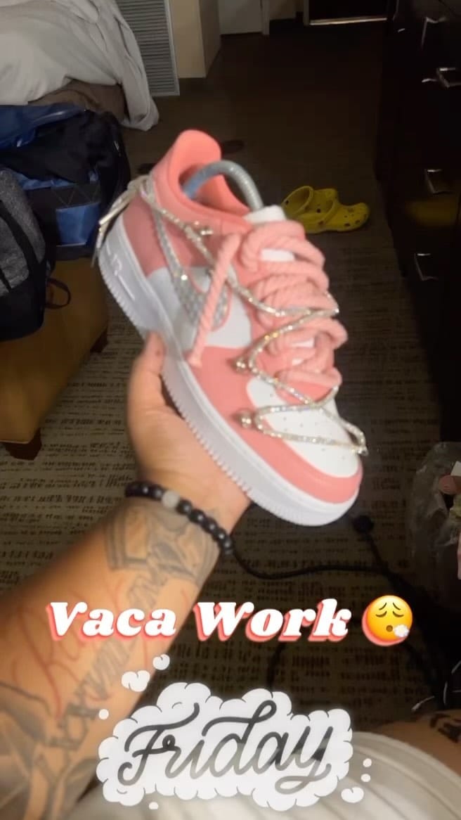 Post 9 by 👟 Custom Shoes 📍🖌🎨. on Instagram (video)
