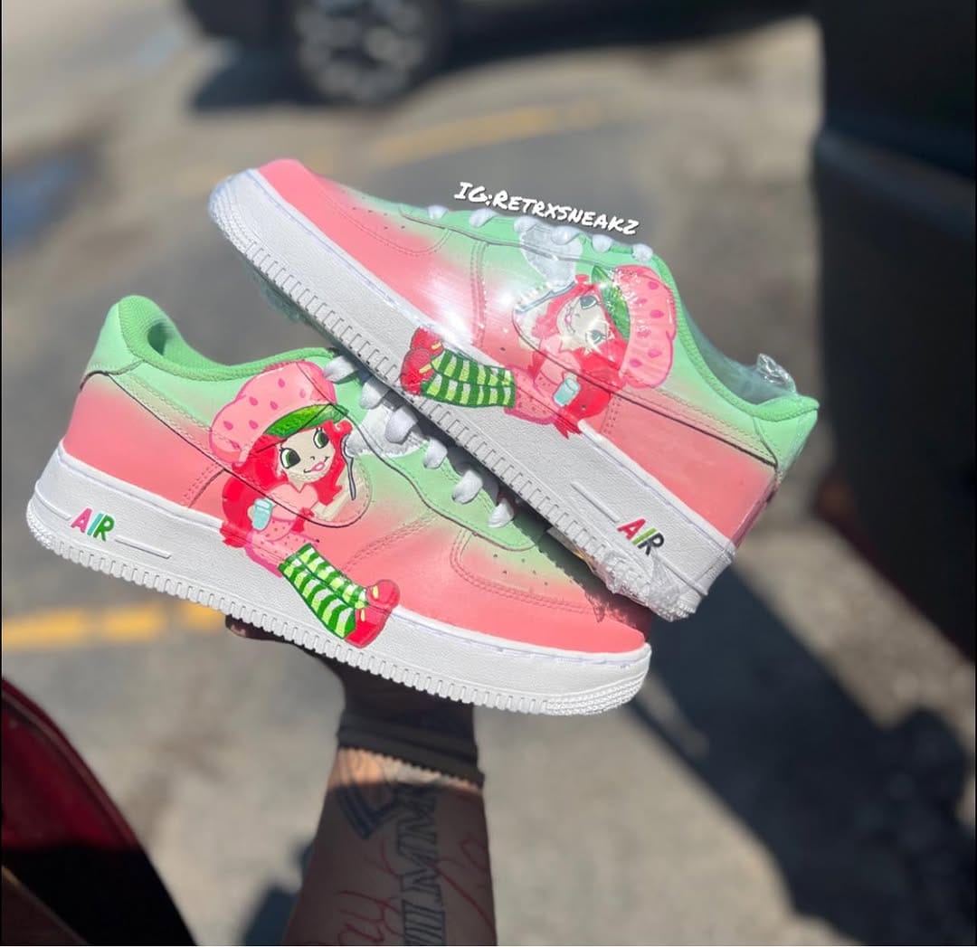 Post 4 by 👟 Custom Shoes 📍🖌🎨. on Instagram (image)