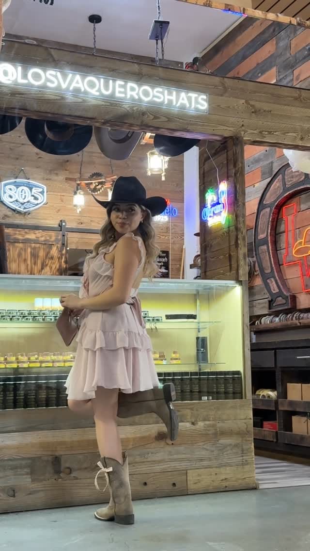 Post 6 by Los Vaqueros Western Wear on Instagram (video)