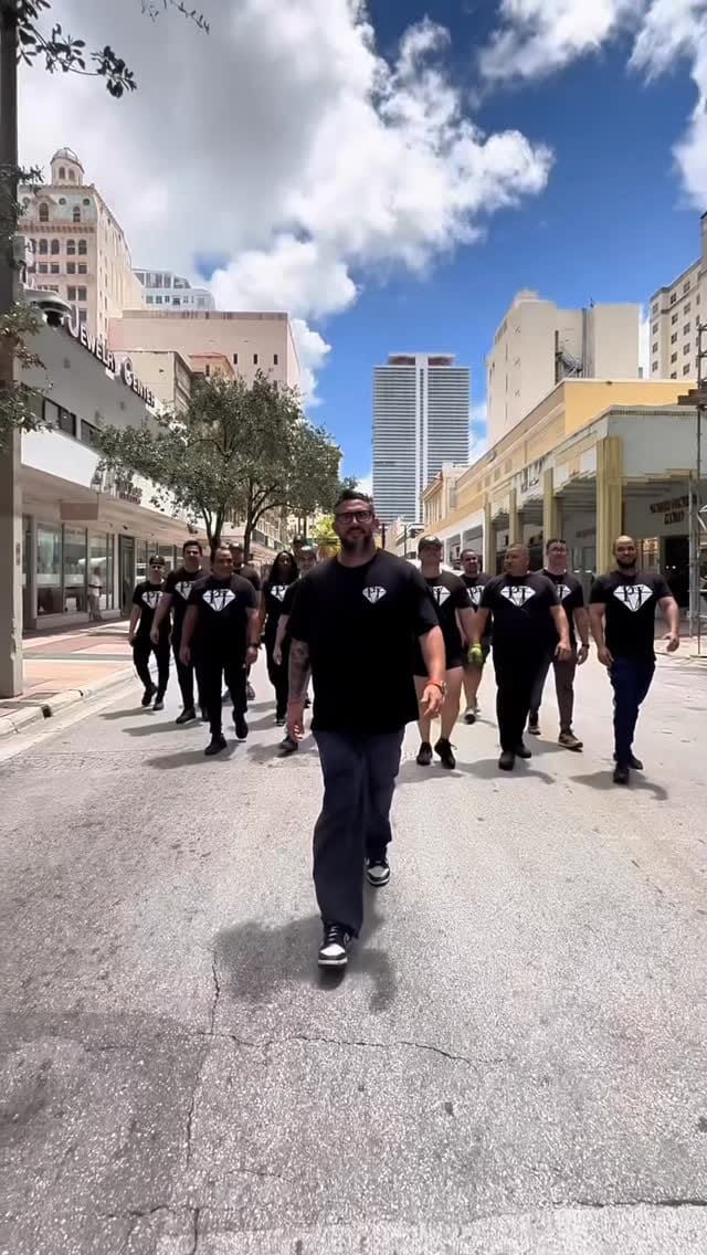 Post 10 by Pochy Jewelry on Instagram (video)