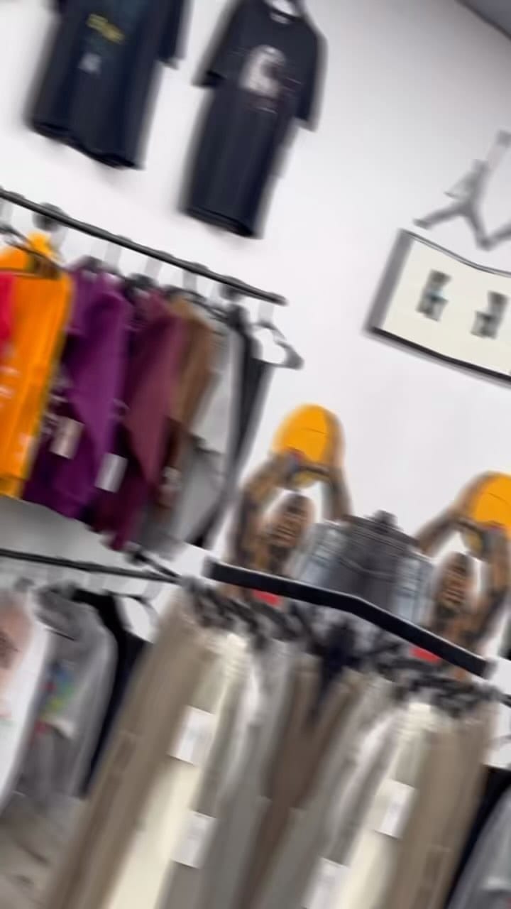 Post 3 by The Vault on Instagram (video)