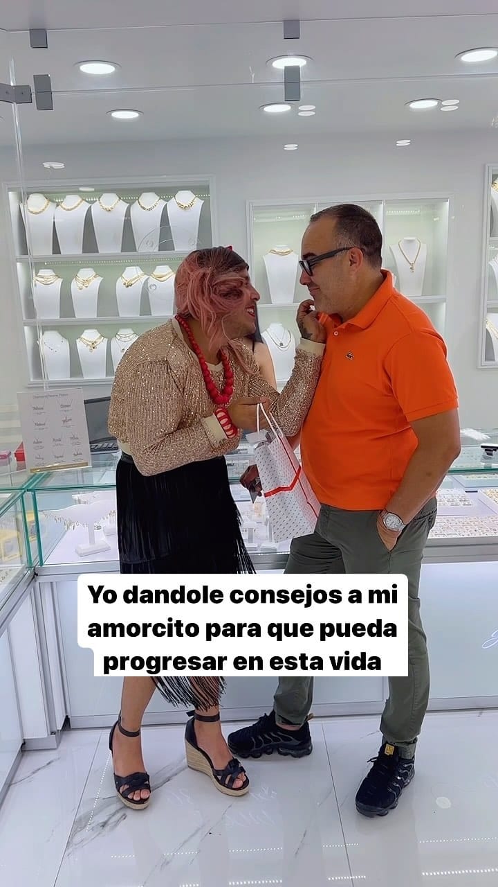 Post 8 by 𝐘𝐎𝐍𝐈 𝐉𝐄𝐖𝐄𝐋𝐑𝐘 on Instagram (video)