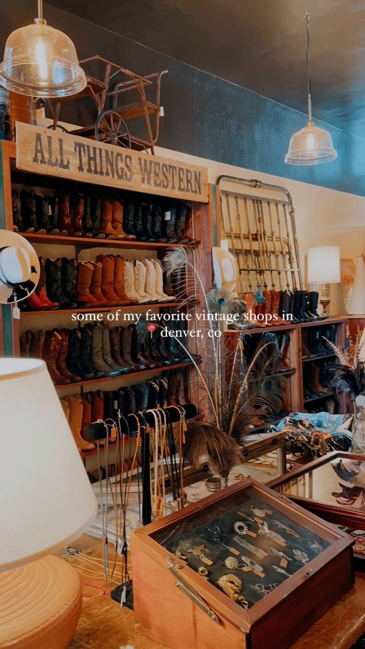 Post 3 by La Lovely Vintage on Instagram (video)