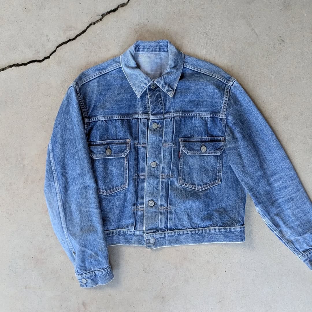 Post 2 by La Lovely Vintage on Instagram (carousel)