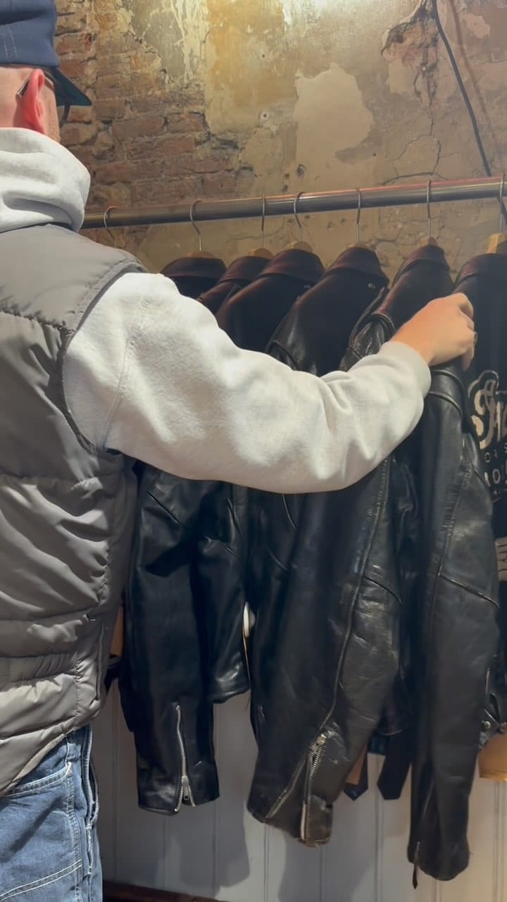Post 8 by Vintage Denim Store on Instagram (video)