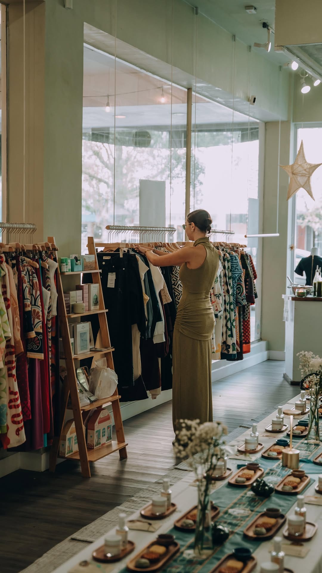 Post 3 by Shop Origen on Instagram (video)