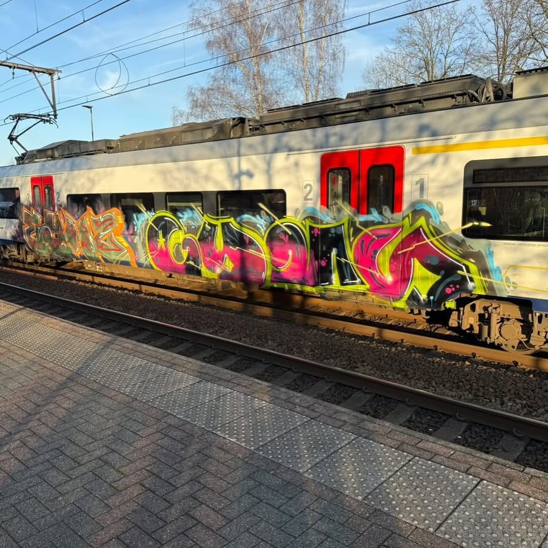 Post 8 by Cantastic.nl Graffiti Shop on Instagram (carousel)