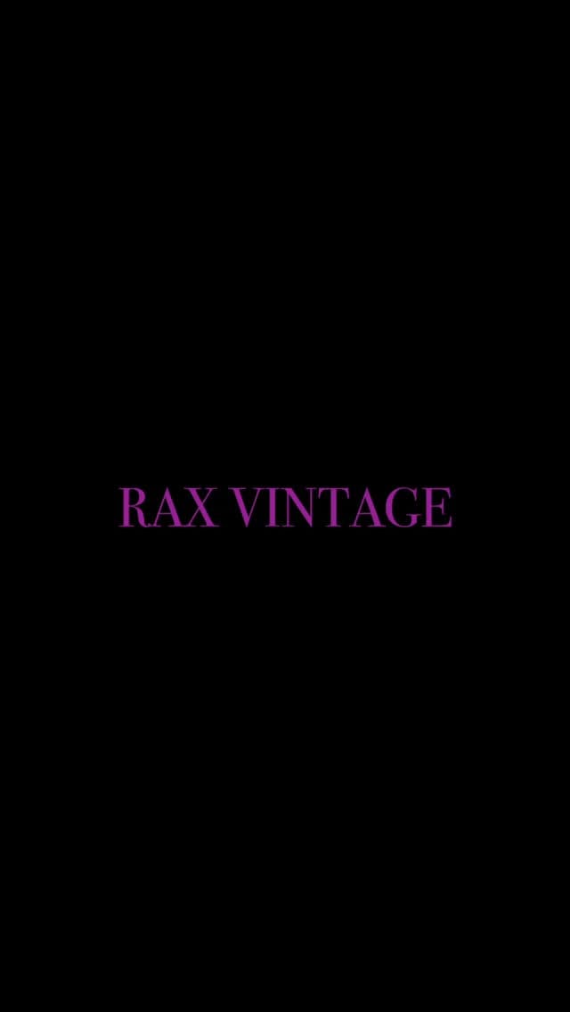 Post 3 by RAX VINTAGE💰 on Instagram (video)