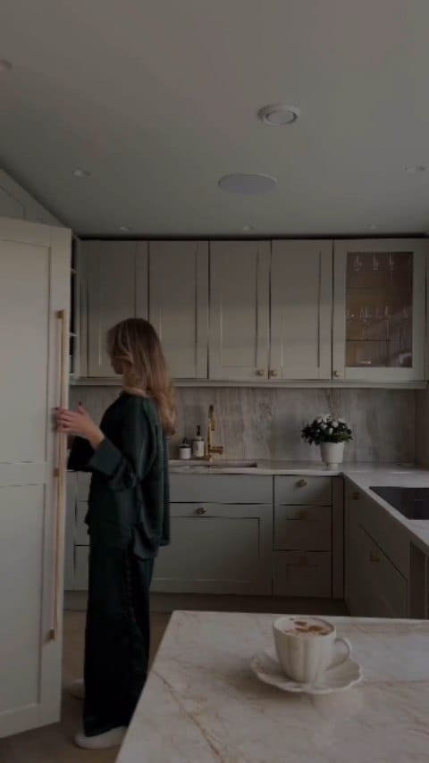 Post 1 by Malena  Cardona on Instagram (video)