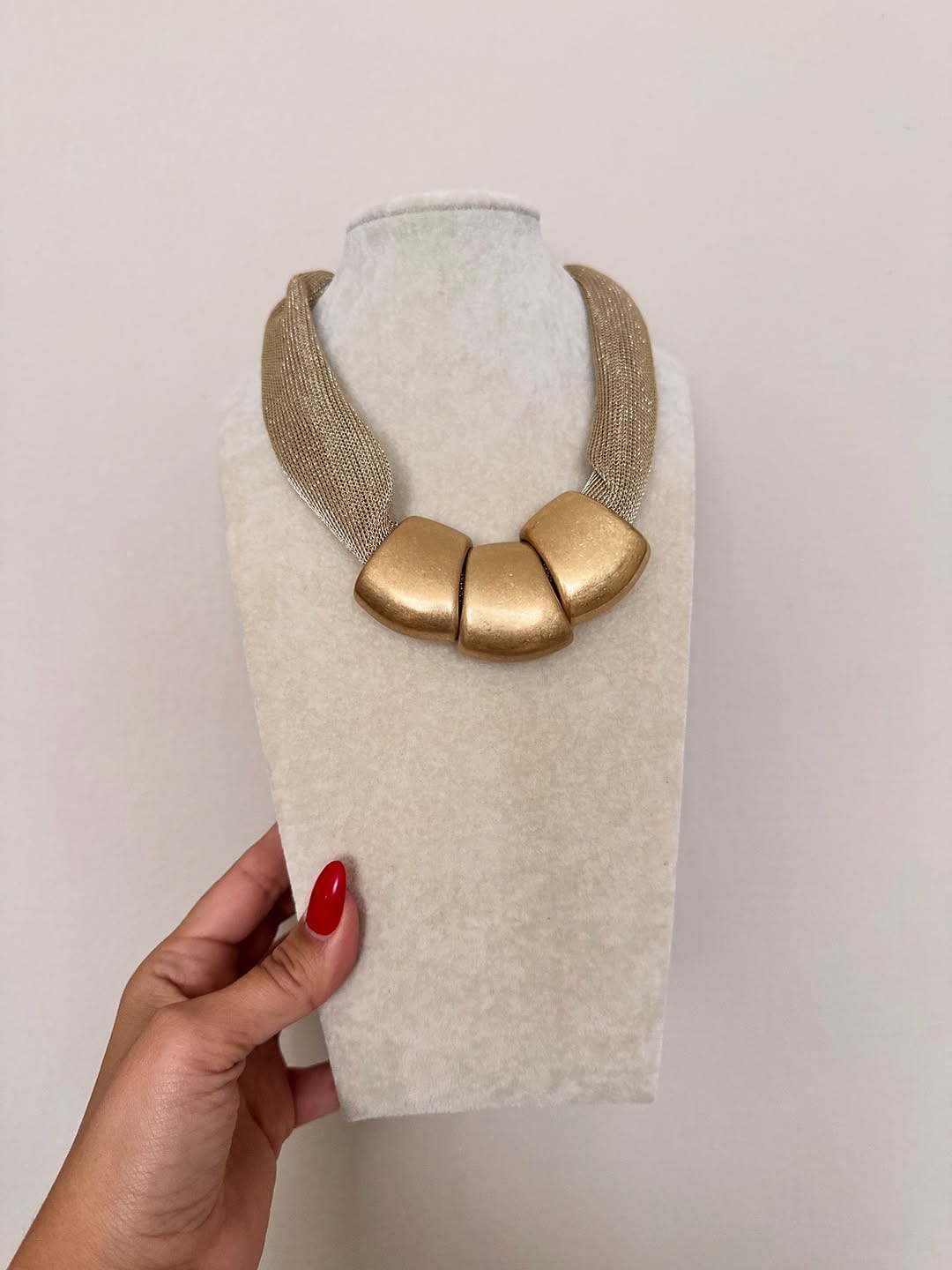 Post 3 by INSPIRA TRENDS | Clothing & Fashion Accessories on Instagram (image)