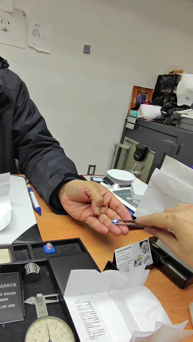 Post 5 by Diamonds Flash NYC on Instagram (video)