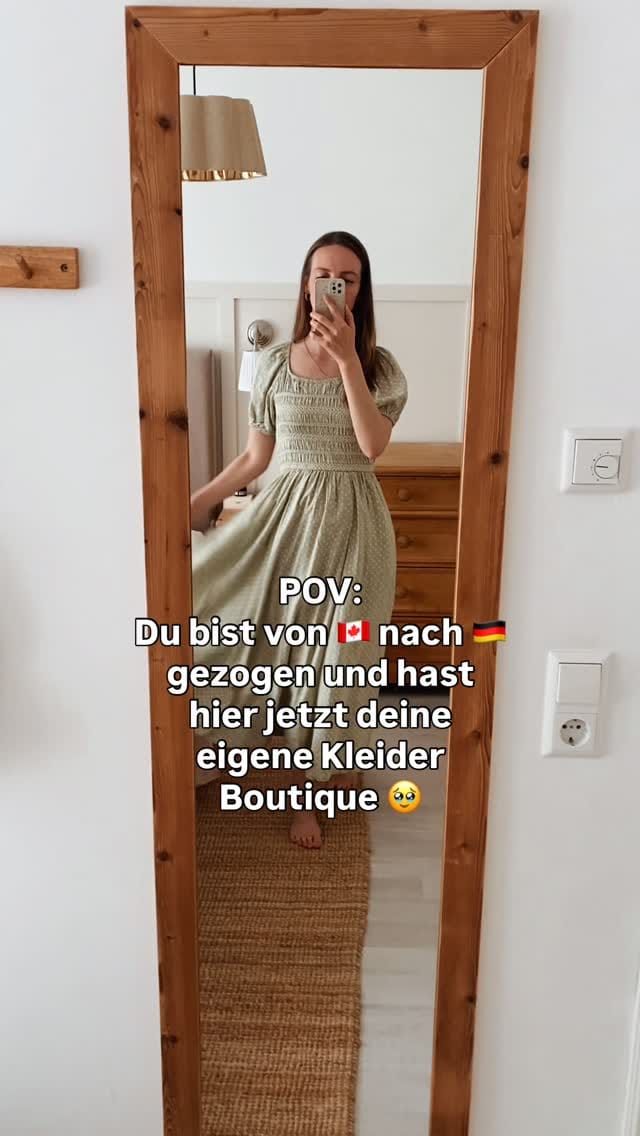 Post 7 by How Darling Boutique on Instagram (video)
