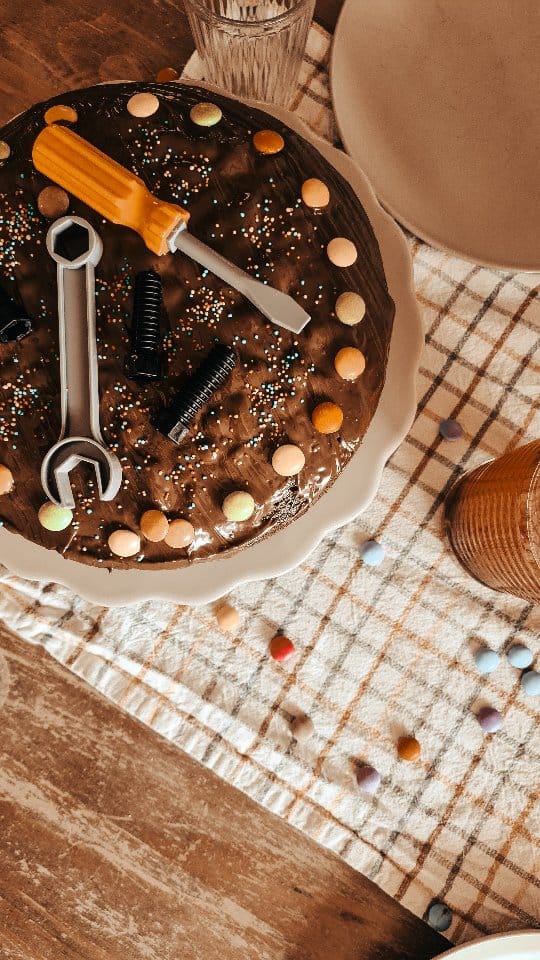 Post 9 by How Darling Boutique on Instagram (video)