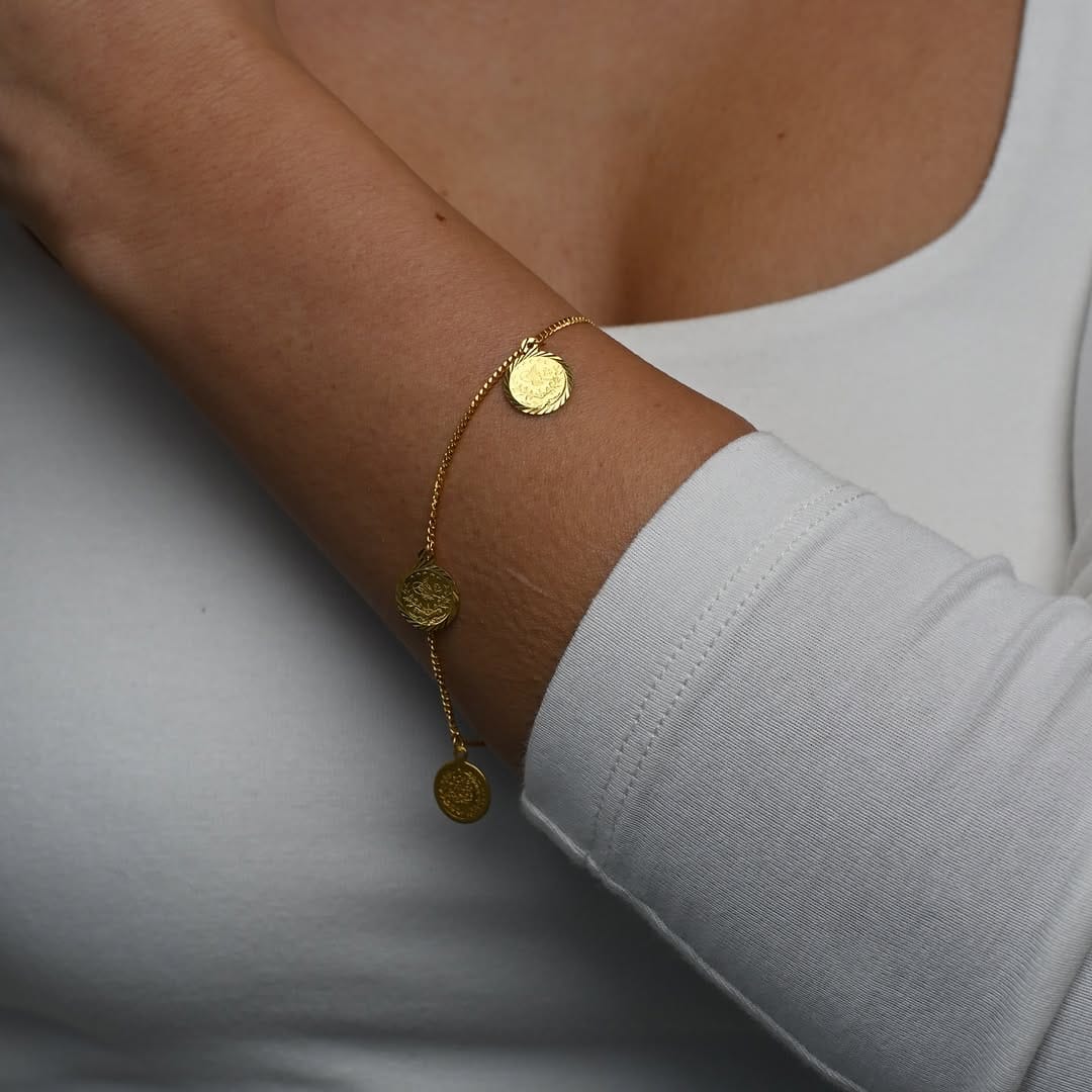 Post 5 by Omar Jewelers on Instagram (image)