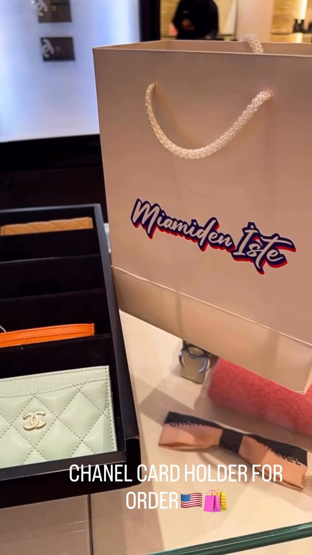 Post 6 by Miamideniste on Instagram (video)