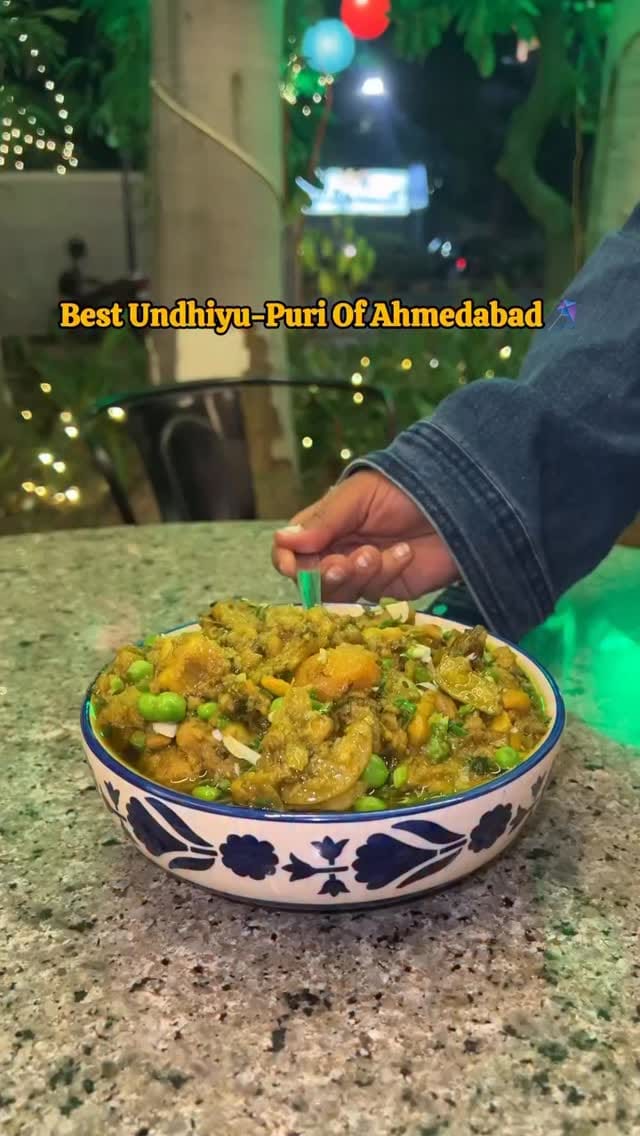 Post 1 by Gwalia Sweets on Instagram (video)